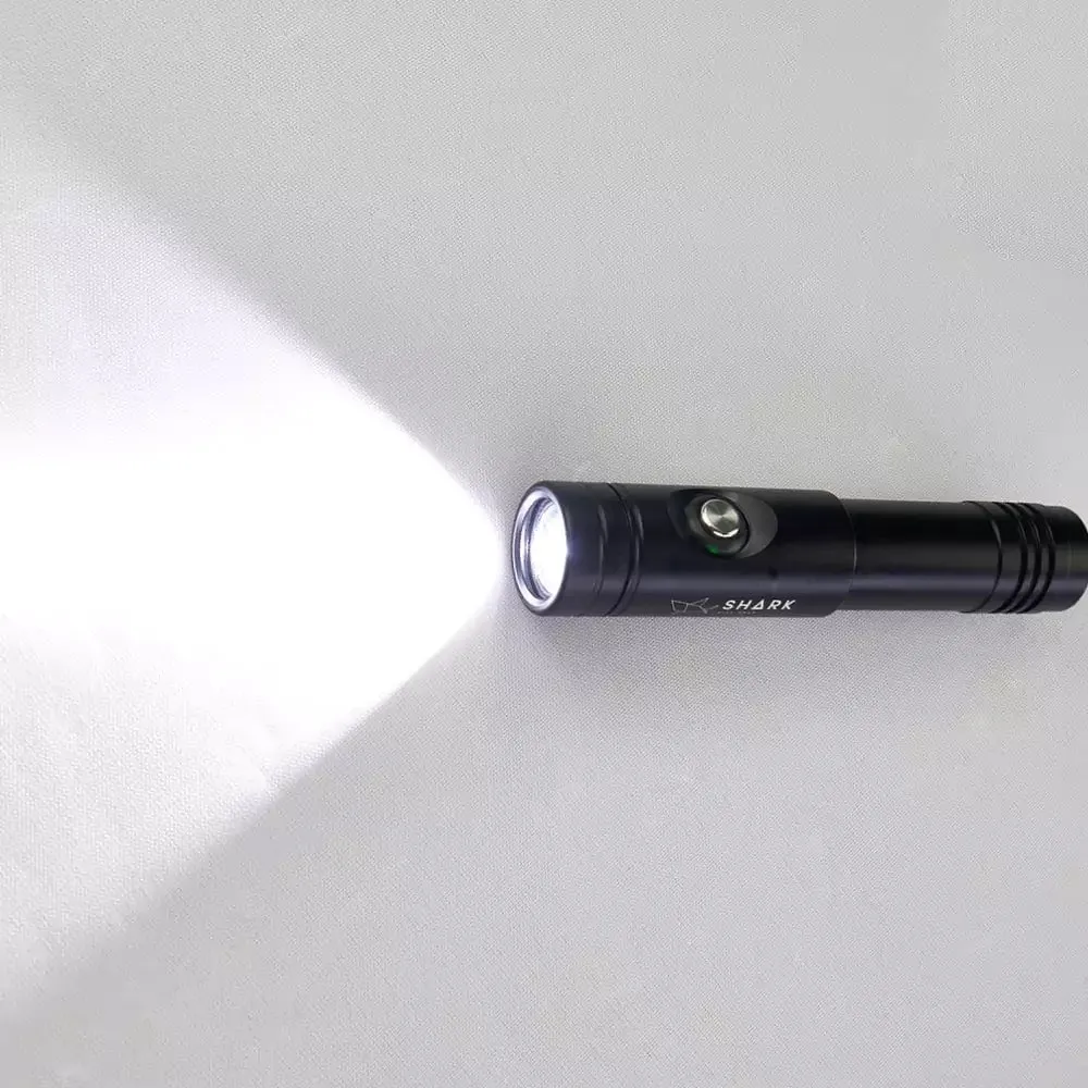 Shark Vega LED Light